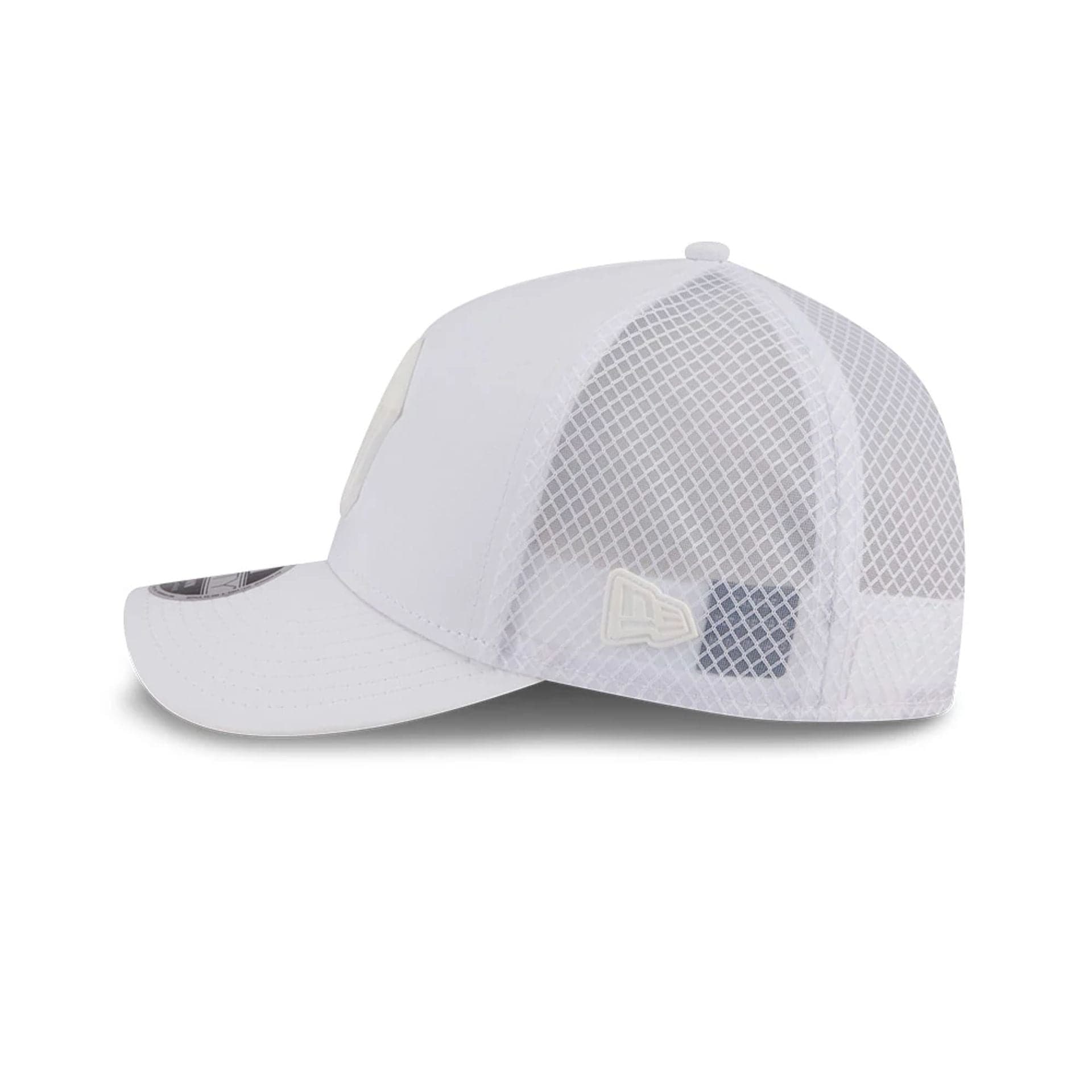 Pictured is this MLB Badged New York Yankees 9FORTY M-Crown A-Frame Trucker cap in white. 5