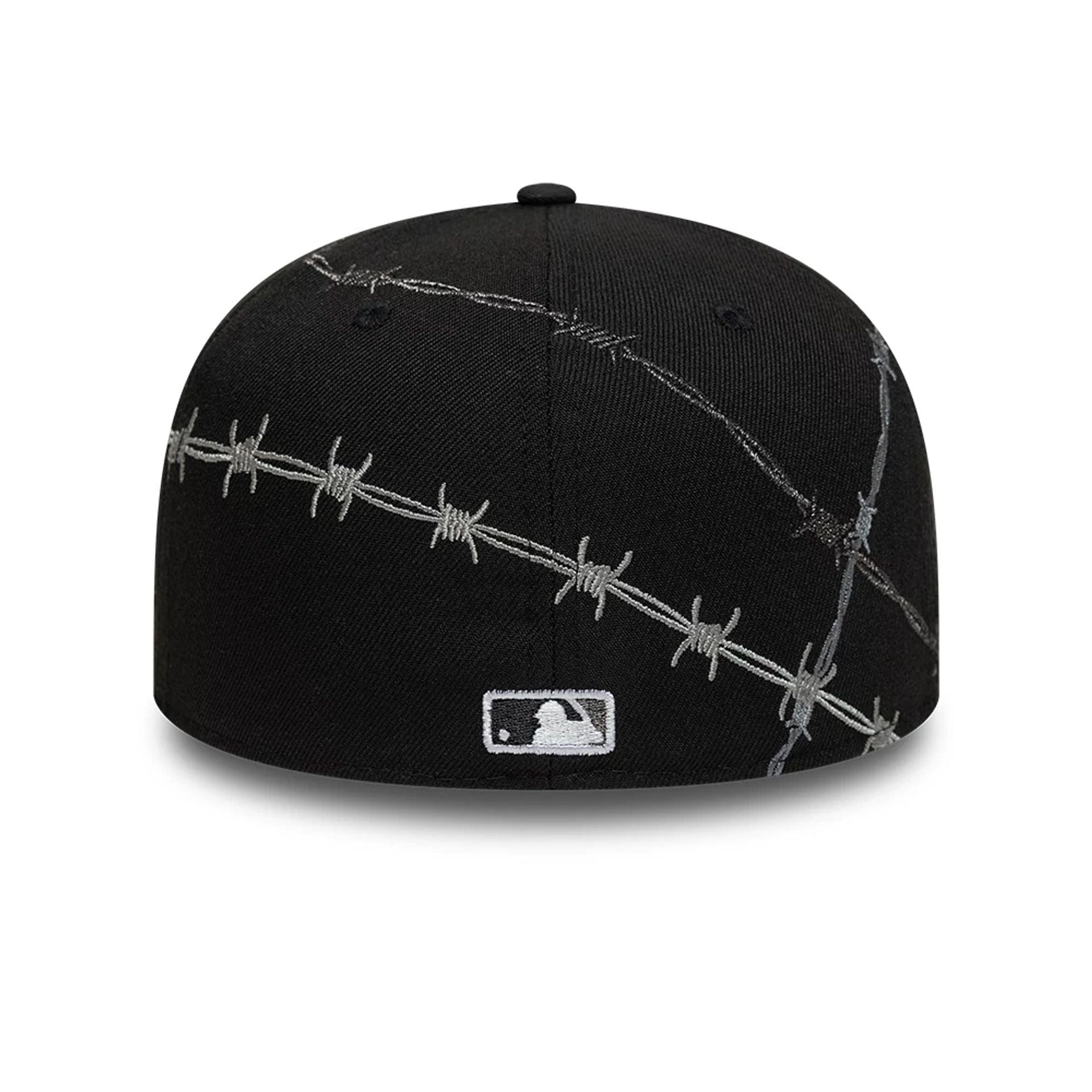 This is a New York Yankees MLB Wire Black 59FIFTY Fitted Cap 6