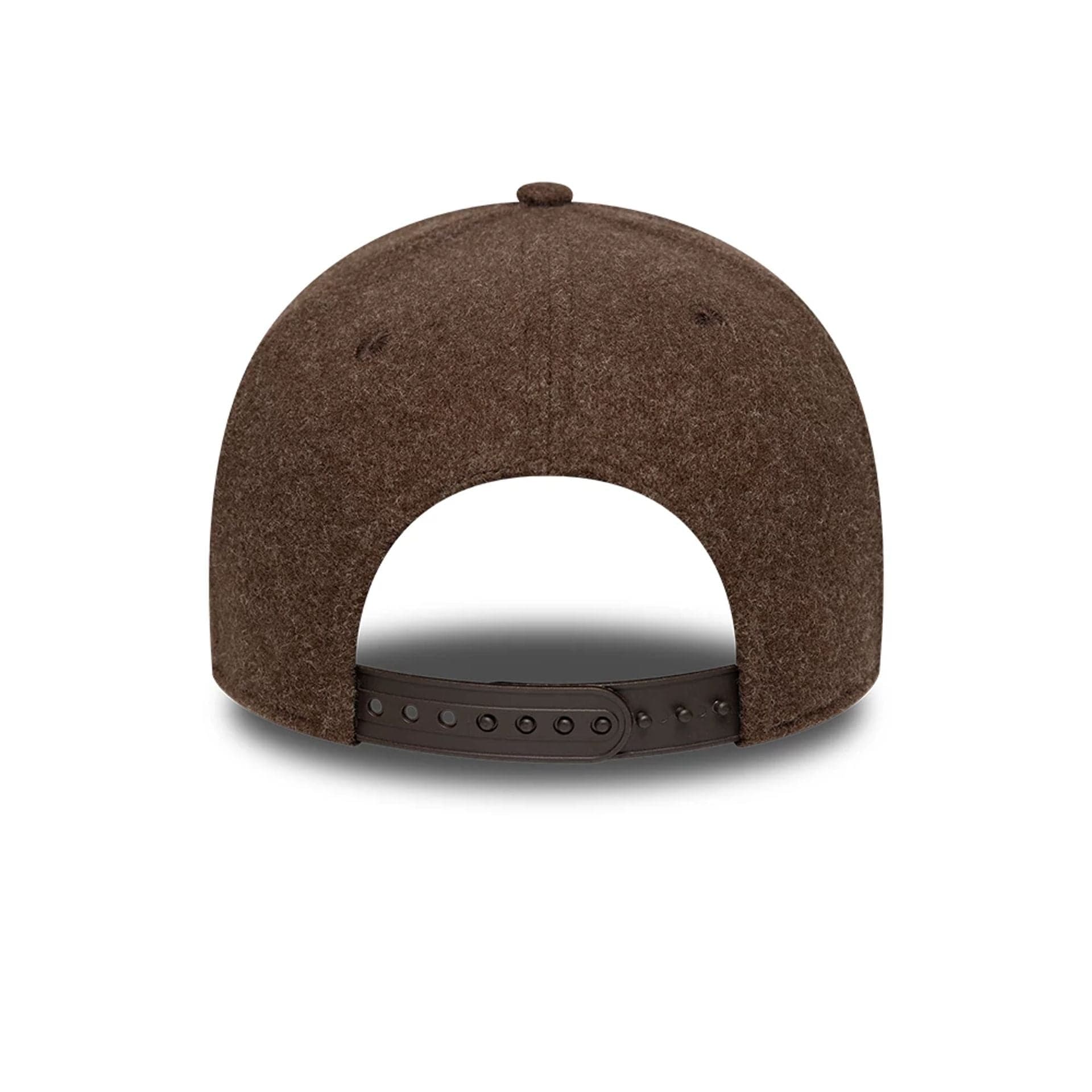 This is a Atlanta Braves MLB Dark Brown 9FORTY E-Frame Adjustable Cap 7