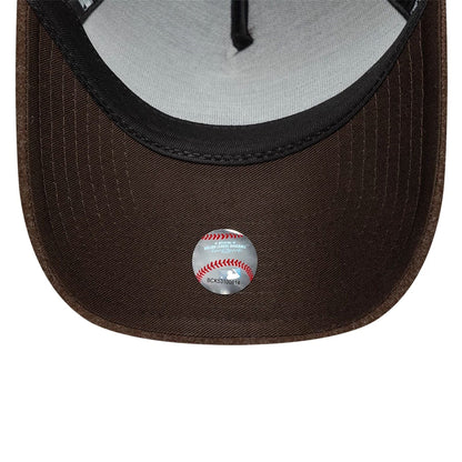 This is a Atlanta Braves MLB Dark Brown 9FORTY E-Frame Adjustable Cap 6