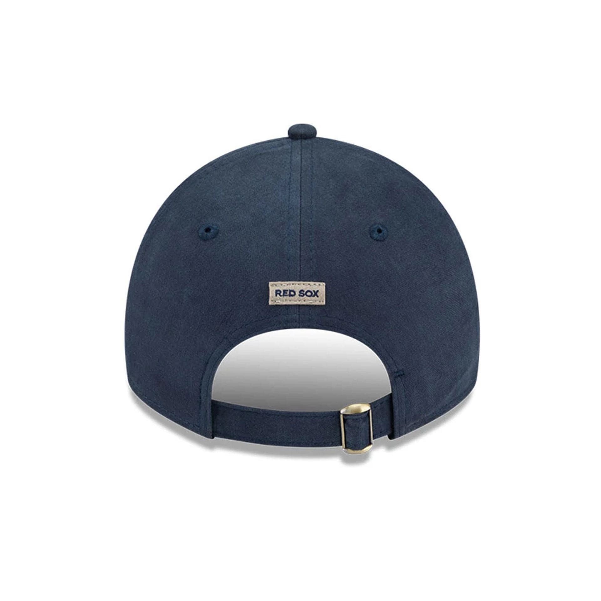 This is a Boston Red Sox MLB Quilted Navy 9TWENTY Adjustable Cap 4