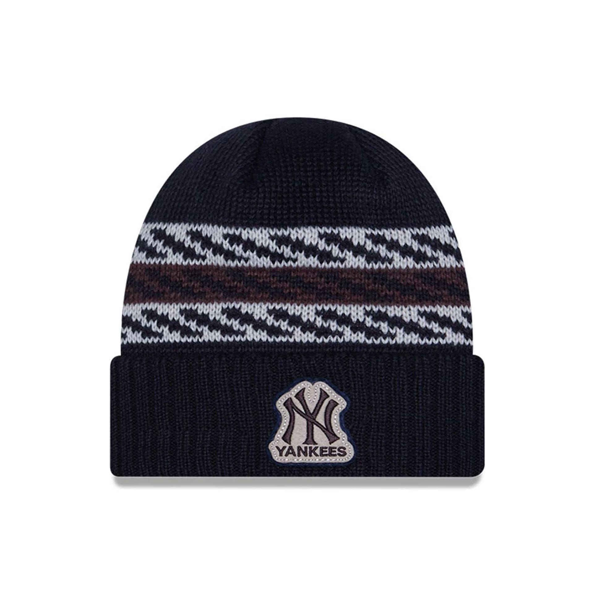 This is a New York Yankees MLB Quilted Navy Cuff knit Beanie Hat 1