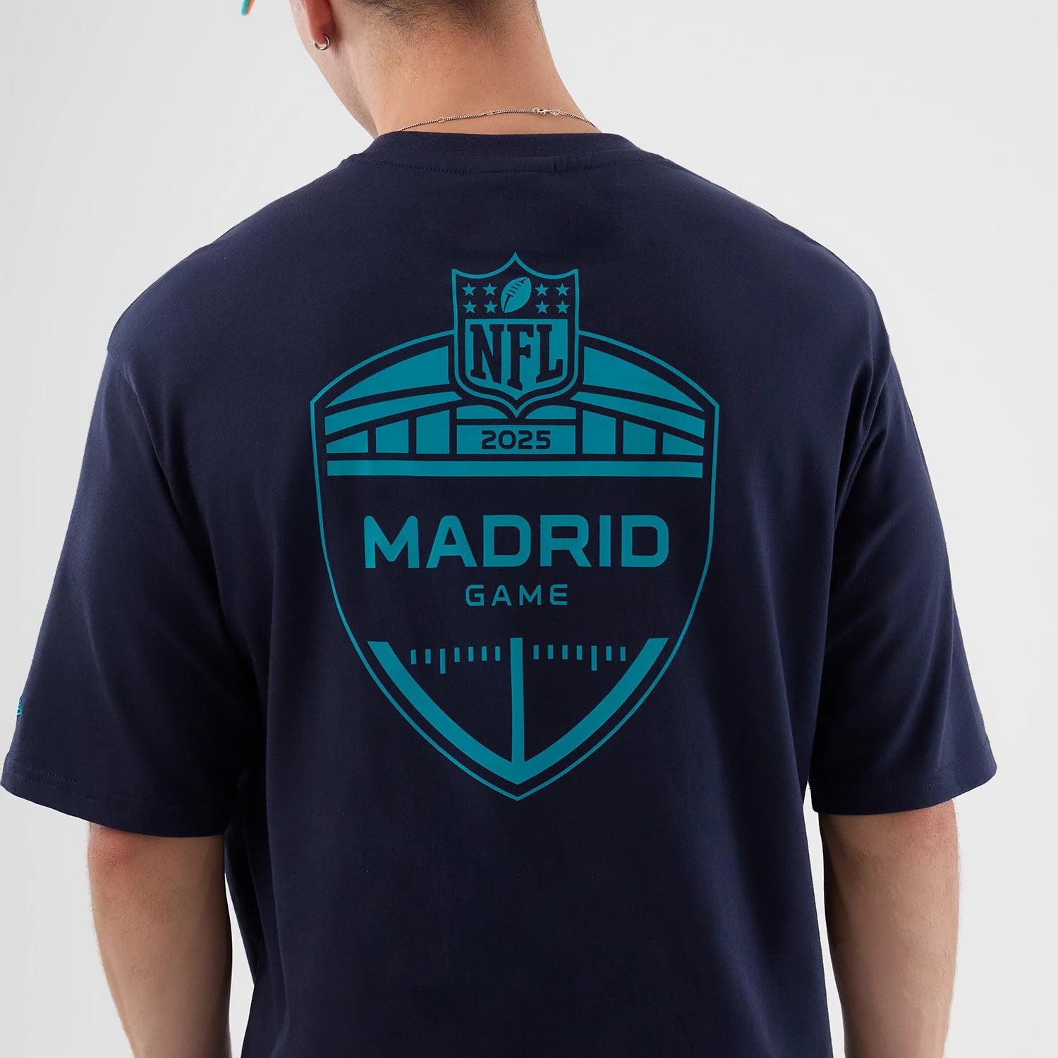 The Male model is wearing Miami Dolphins NFL International Series Games Navy Oversized T-Shirt 4
