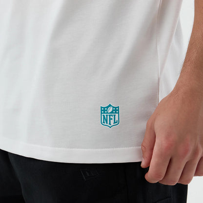 The Male model is wearing a Miami Dolphins NFL International Series Games Madrid White Oversized T-Shirt 6