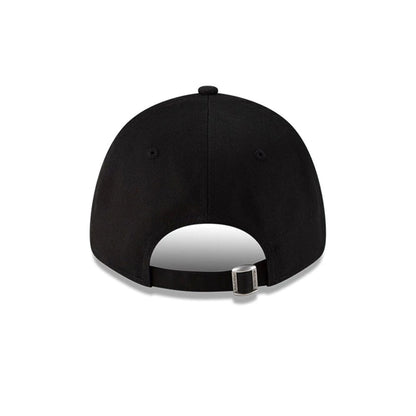 Pictured is this One Piece Straw Hat Pirates 9FORTY cap in black. 6