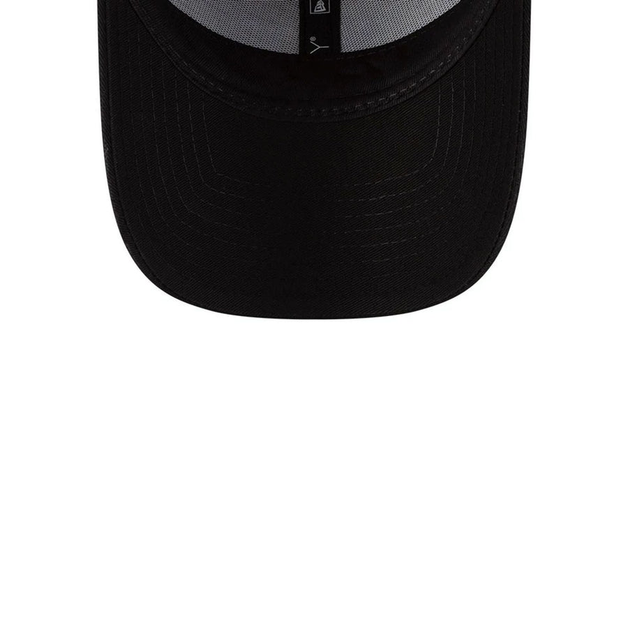 Pictured is this One Piece Straw Hat Pirates 9FORTY cap in black. 7
