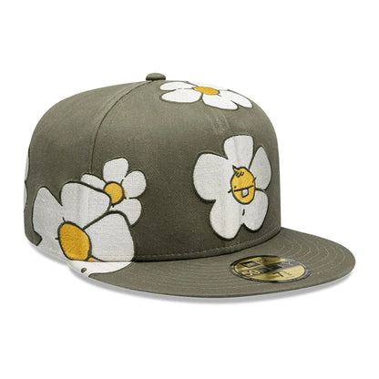 This is a  New Era x Rodrigo Roji Flower Green 59FIFTY Fitted Cap 3
