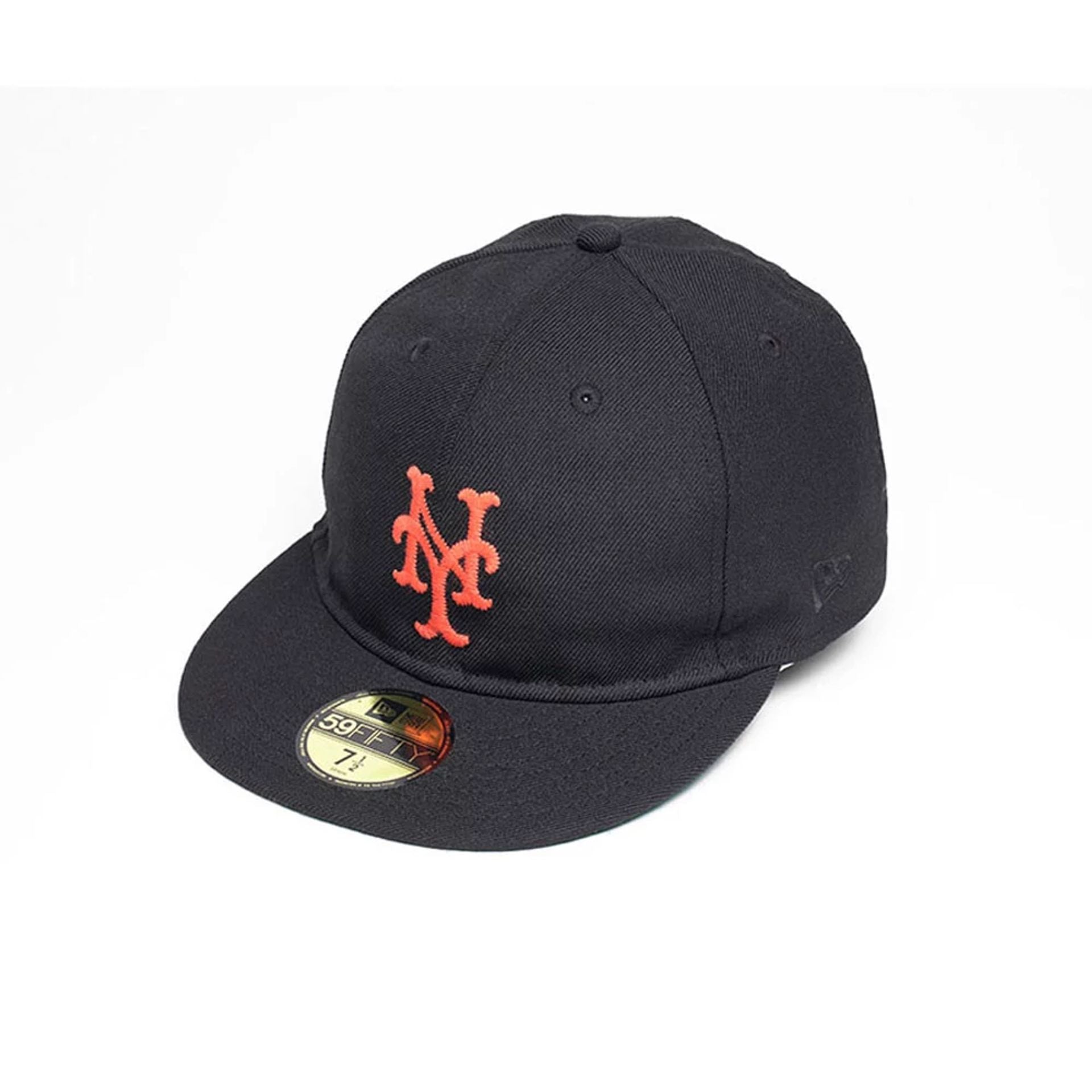 Pictured is this MLB Soft Black New York Mets 59FIFTY Fitted cap in black. 1