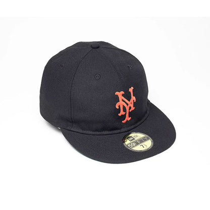 Pictured is this MLB Soft Black New York Mets 59FIFTY Fitted cap in black. 4