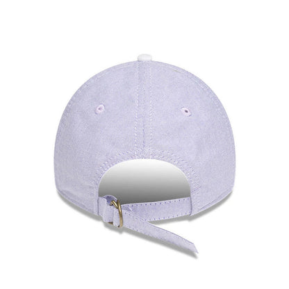 Pictured is this MLB Oxford New York Yankees 9TWENTY Long Visor cap in Pastel Purple. 5