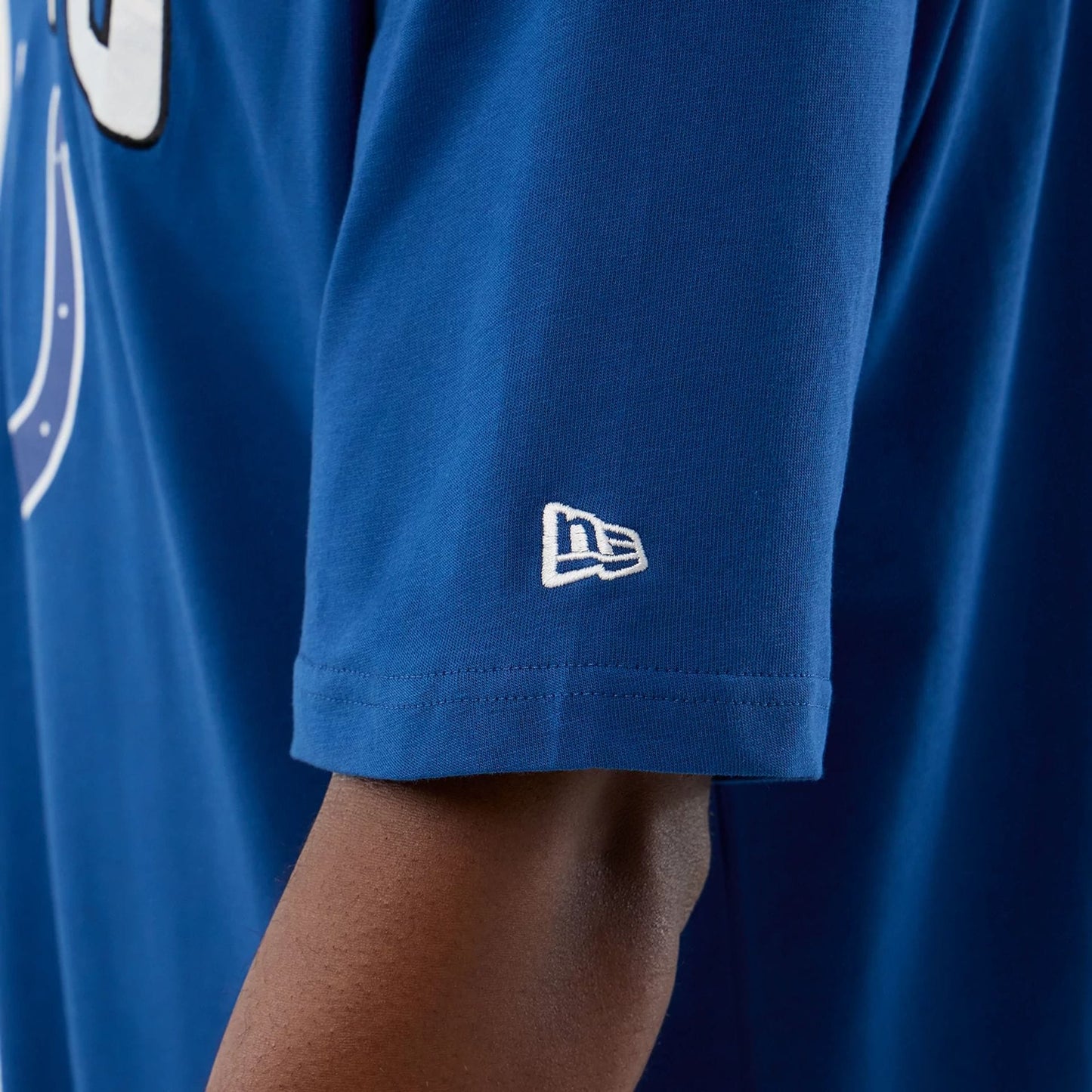 The Male model is wearing Indianapolis Colts NFL International Series Games Blue Oversized T-Shirt 4