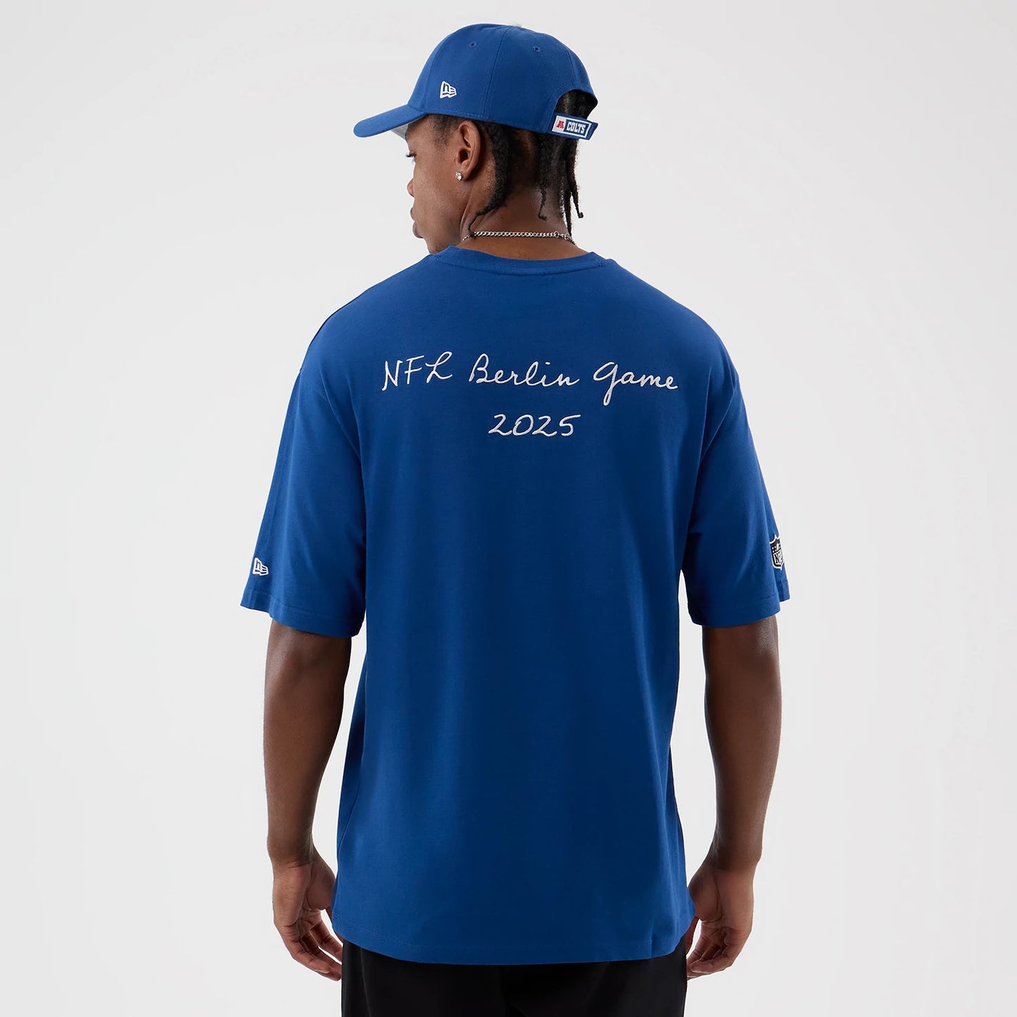 The Male model is wearing Indianapolis Colts NFL International Series Games Berlin Blue Oversized T-Shirt 2