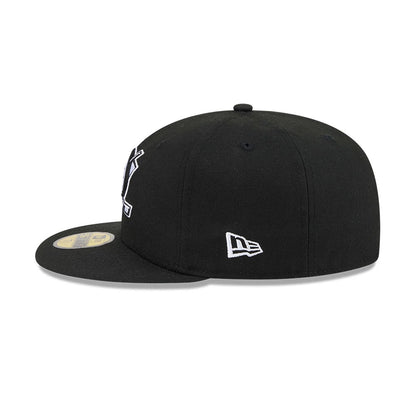 Pictured is this NHL Evergreen Anaheim Ducks 59FIFTY Fitted cap in Black. 5