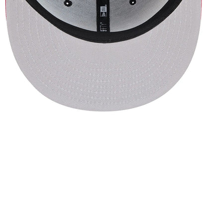 Chicago Blackhawks NHL Evergreen Black New Era 9FIFTY Snapback Adjustable Cap, inside view showing the black sweatband, grey undervisor, and New Era taping with logo details running down the centre.
