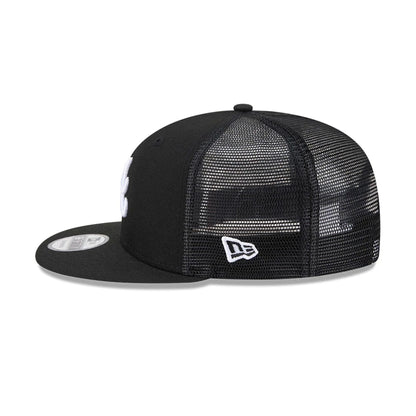 Pictured is this MLB Evergreen Atlanta Braves 9FIFTY Trucker cap in black. 6