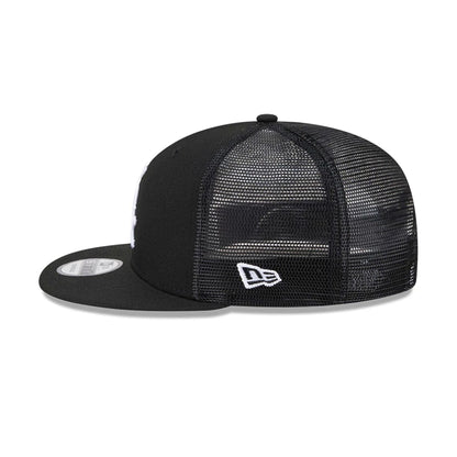 Pictured is this MLB Evergreen Chicago White Sox 9FIFTY Trucker cap in black. 6