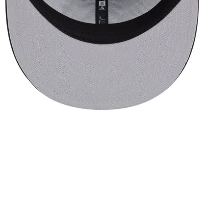 Pictured is this MLB Evergreen Chicago White Sox 9FIFTY Trucker cap in black. 2