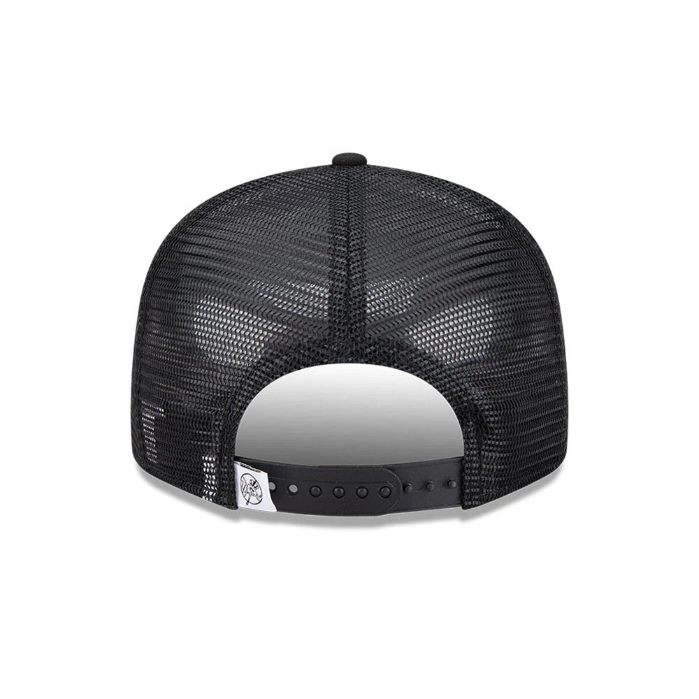 Pictured is this MLB Evergreen New York Yankees 9FIFTY Trucker cap in black. 5