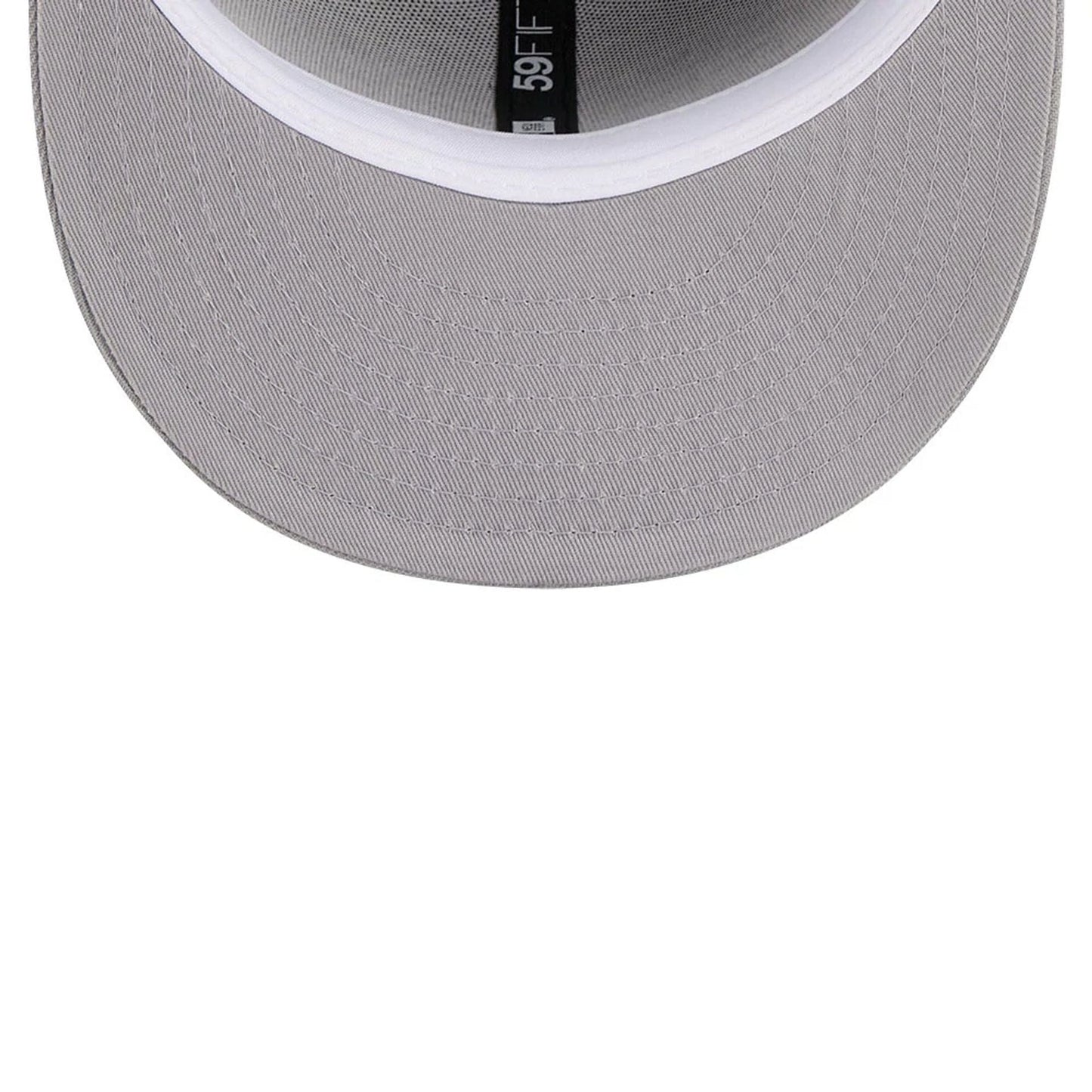 Pictured is this NBA Hardwood Classic San Antonio Spurs 59FIFTY Fitted cap in grey. 7