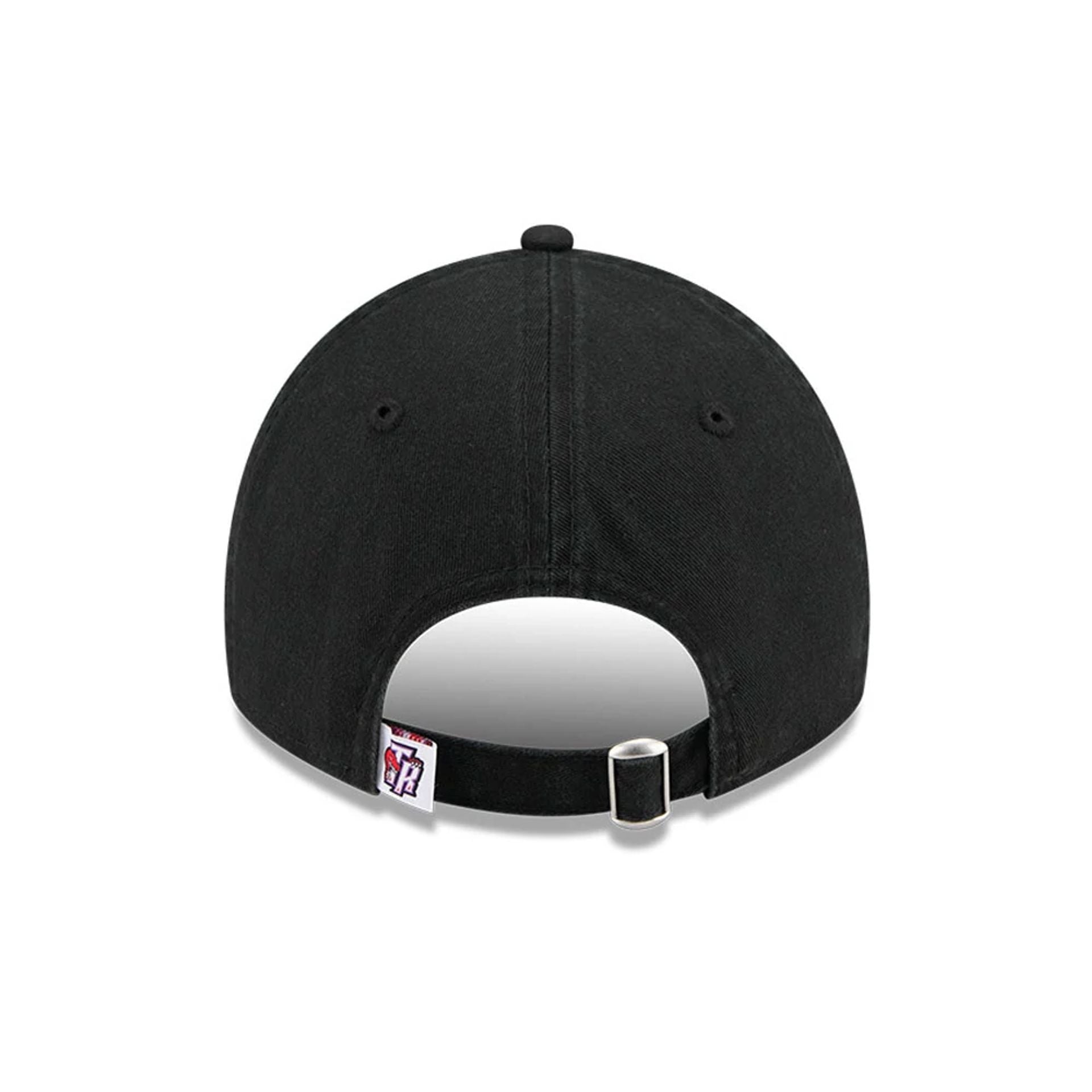 Pictured is this NBA Hardwood Classic Toronto Raptors 9TWENTY cap in black. 4