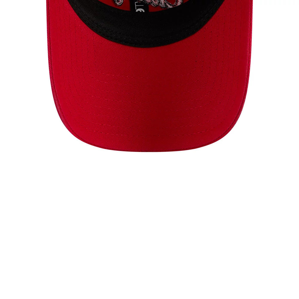 Pictured is this NBA Hardwood Classic Chicago Bulls 9TWENTY cap in red. 7