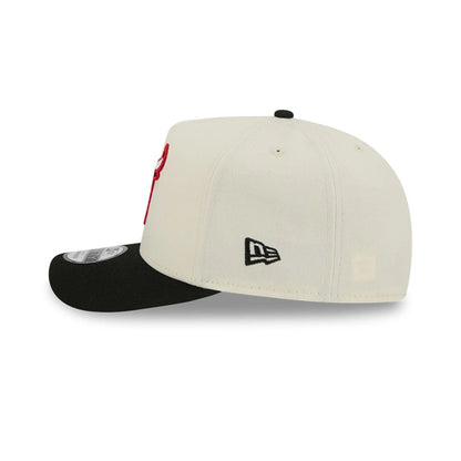 Pictured is this NBA Hardwood Classic Chicago Bulls 9FIFTY A-Frame Snapback cap in black. 5