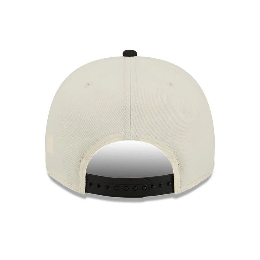 Pictured is this NBA Hardwood Classic LA Lakers 9FIFTY A-Frame Snapback cap in Cream . 7