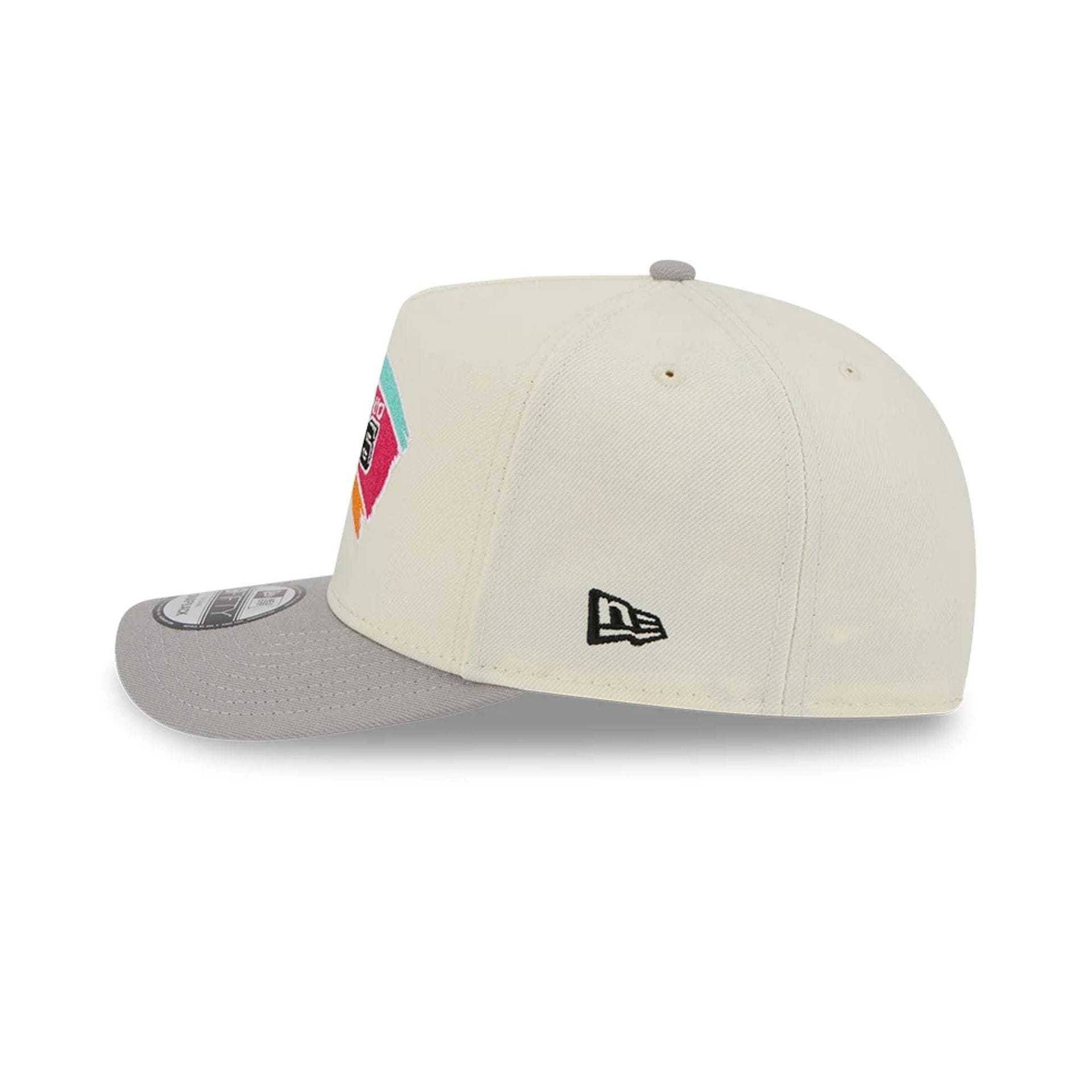 Pictured is this NBA Hardwood Classic San Antonio Spurs 9FIFTY A-Frame Snapback cap in grey. 6