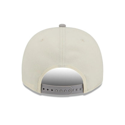 Pictured is this NBA Hardwood Classic San Antonio Spurs 9FIFTY A-Frame Snapback cap in grey. 7