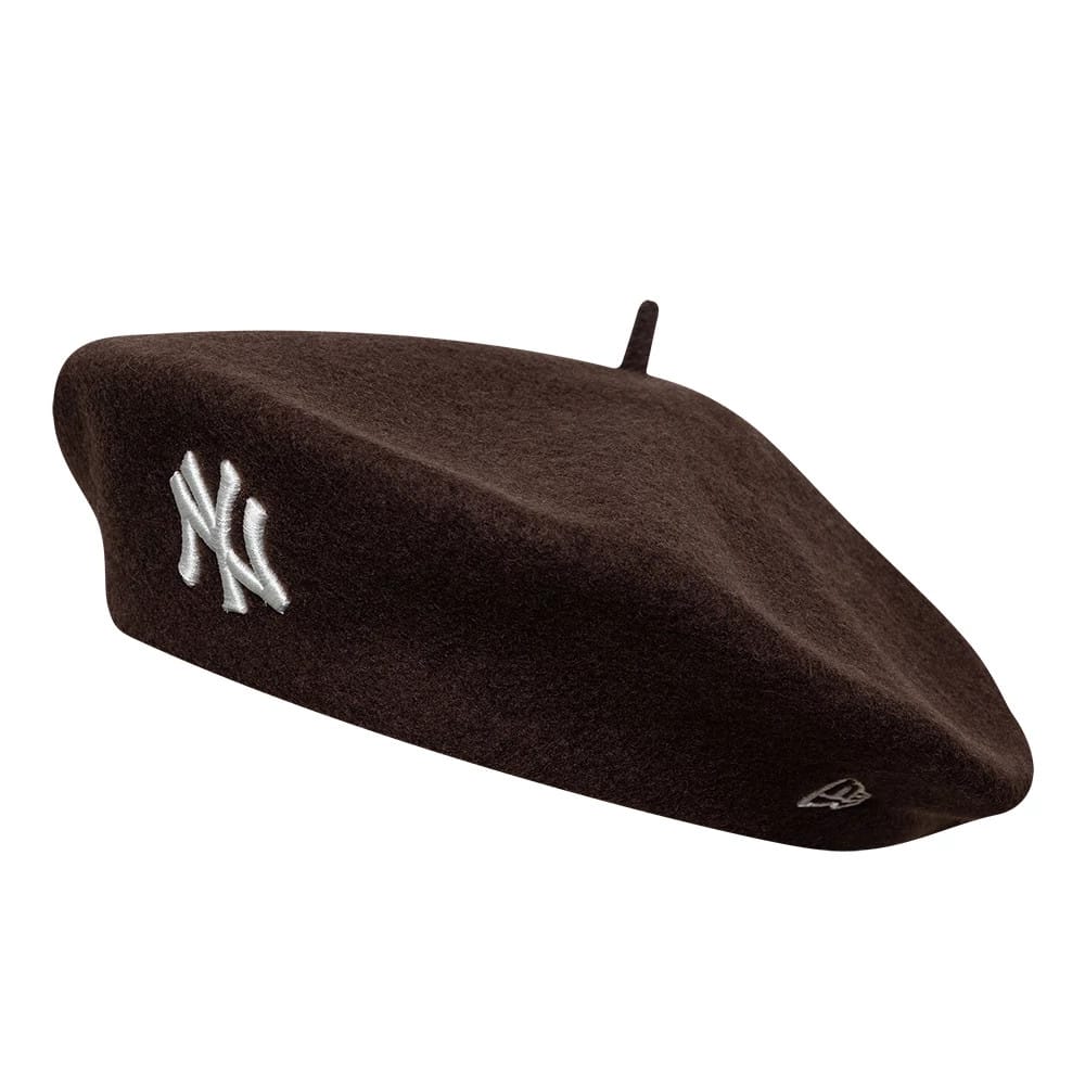 This is a New York Yankees Womens MLB Wool Dark Brown Beret 1