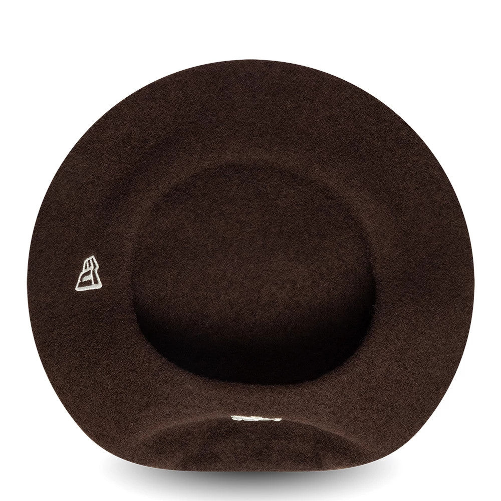 This is a New York Yankees Womens MLB Wool Dark Brown Beret 5