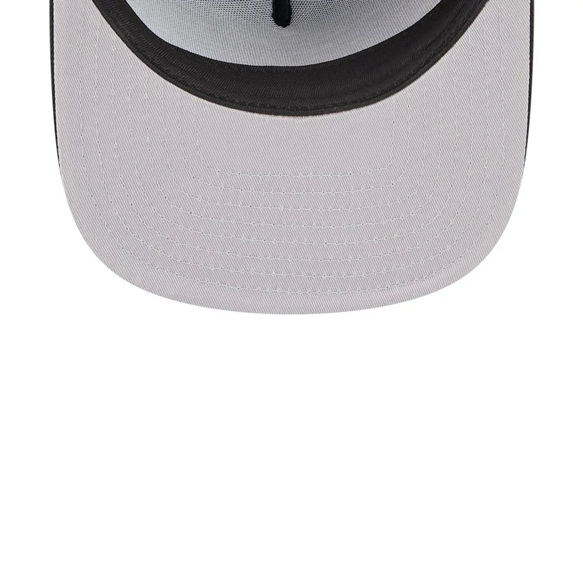 Pictured is this NBA Classic Minnesota Timberwolves 9FIFTY A-Frame Snapback Adjustable cap in black. 2