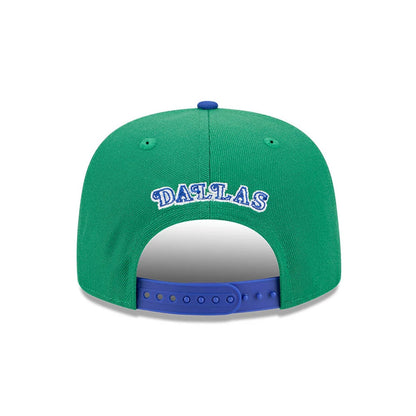 Pictured is this NBA Classic Dallas Mavericks 9FIFTY A-Frame Snapback Adjustable cap in green. 5