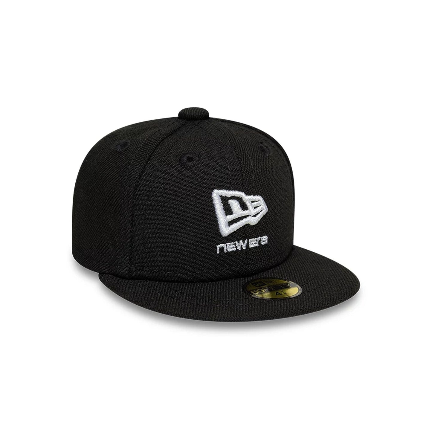 Pictured is this New Era Flag Logo Mini 59FIFTY Fitted cap in black. 3