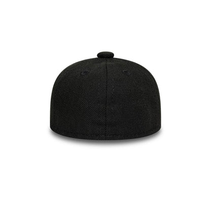 Pictured is this New Era Flag Logo Mini 59FIFTY Fitted cap in black. 4