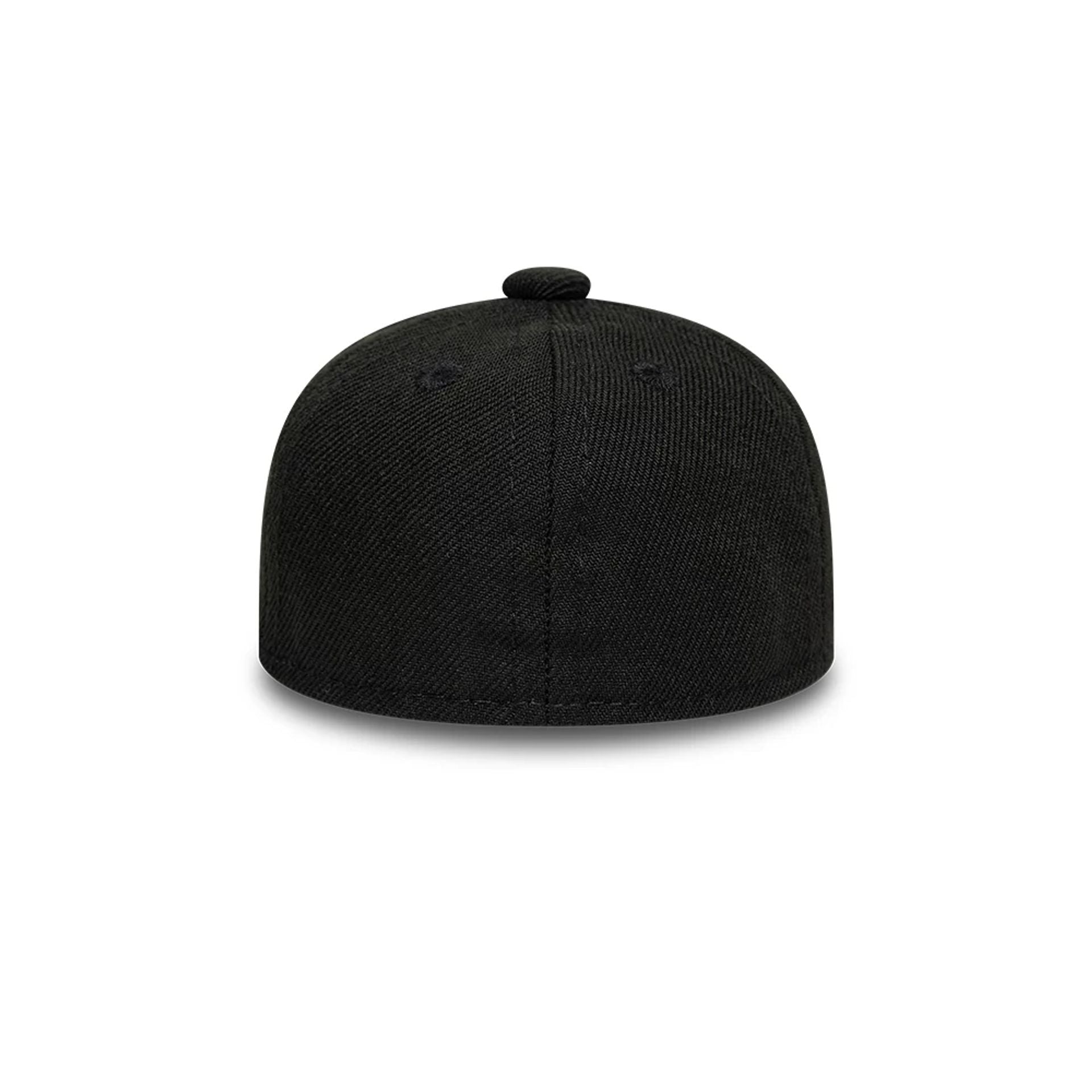 Pictured is this New Era Flag Logo Mini 59FIFTY Fitted cap in black. 4