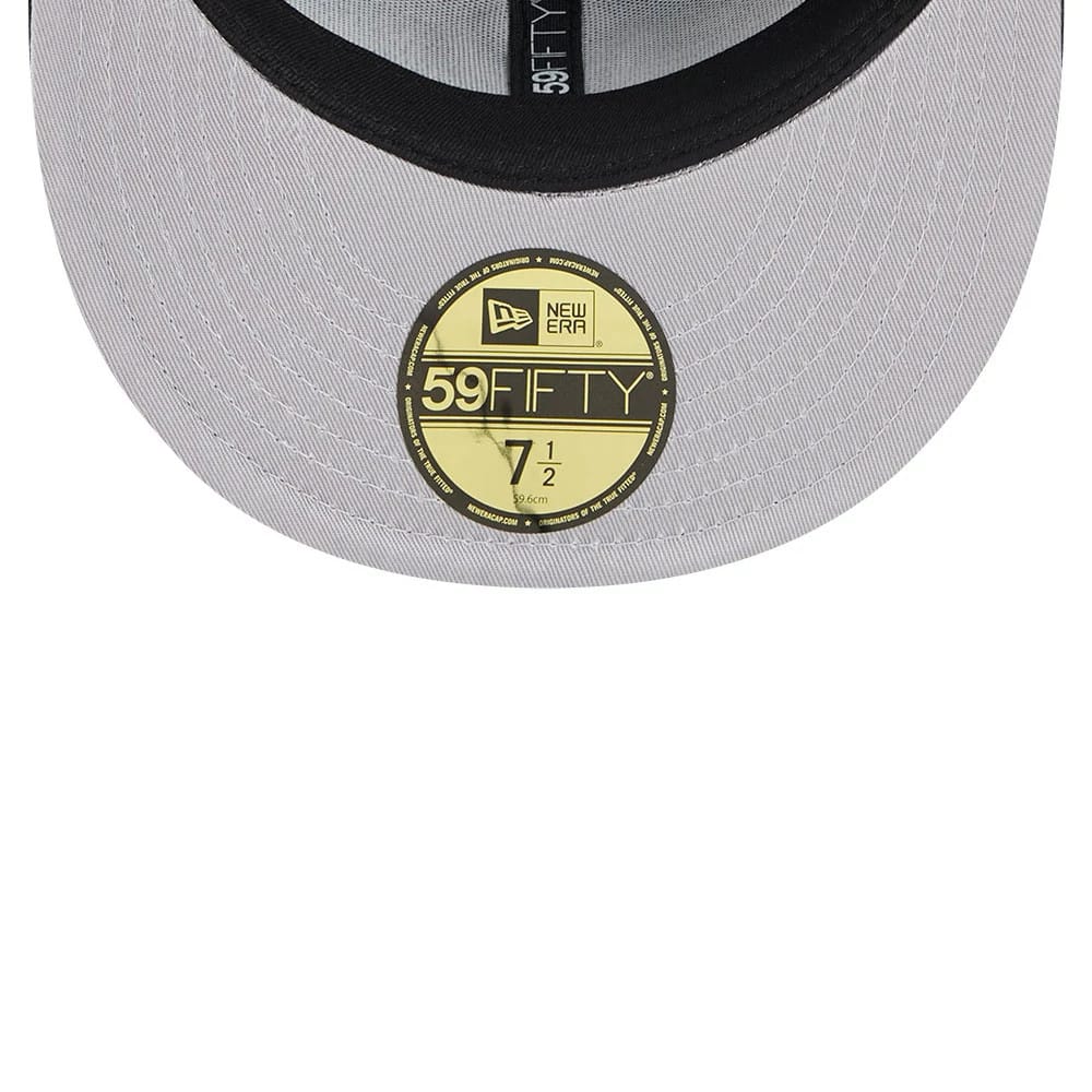 Pictured is this MLB Cap Scramble New York Yankees 59FIFTY Fitted cap in black. 2