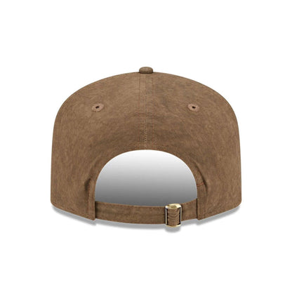 Pictured is this MLB Utility Linen Atlanta Braves 19TWENTY cap in open brown. 4