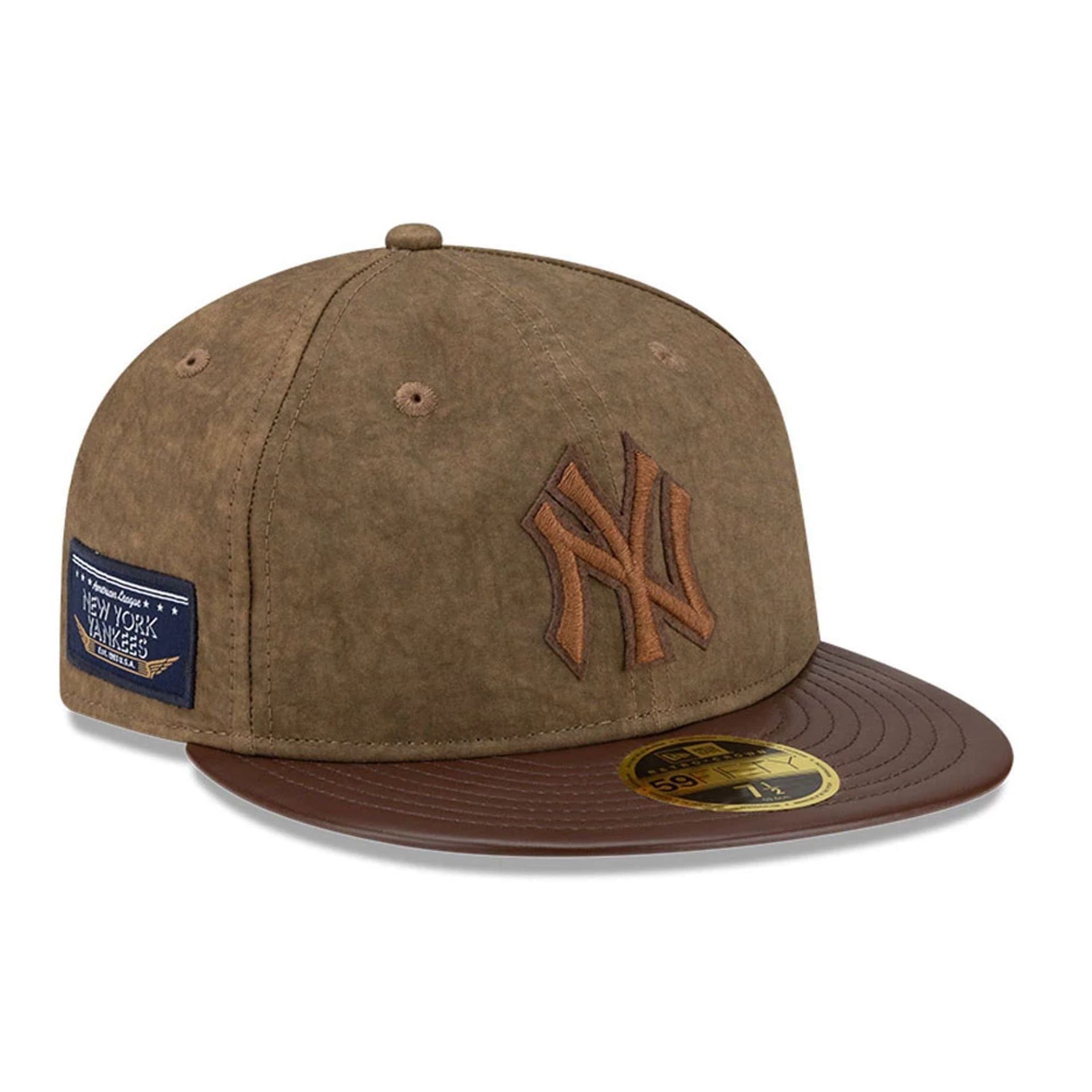 Pictured is this MLB Utility Linen New York Yankees Retro Crown 59FIFTY Fitted cap in open brown. 1