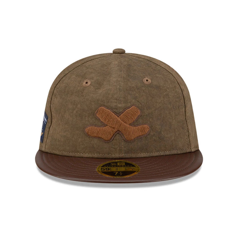 Pictured is this MLB Utility Linen Chicago White Sox Retro Crown 59FIFTY Fitted cap in open brown. 3