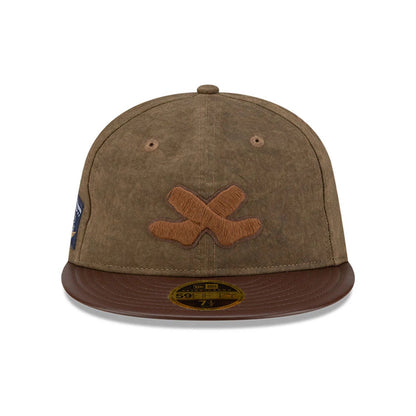 Pictured is this MLB Utility Linen Chicago White Sox Retro Crown 59FIFTY Fitted cap in open brown. 3