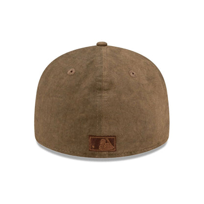 Pictured is this MLB Utility Linen Detroit Tigers Retro Crown 59FIFTY Fitted cap in open brown. 7