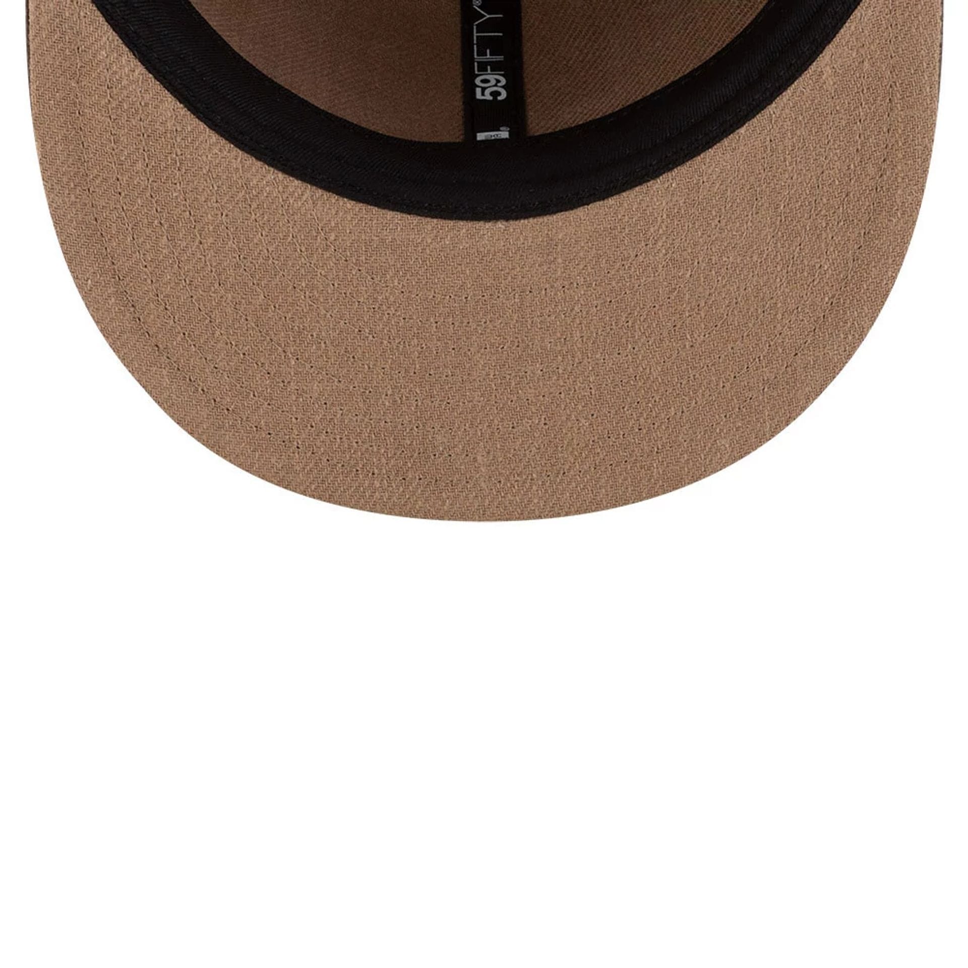 Pictured is this MLB Utility Linen Atlanta Braves Retro Crown 59FIFTY Fitted cap in open brown. 2
