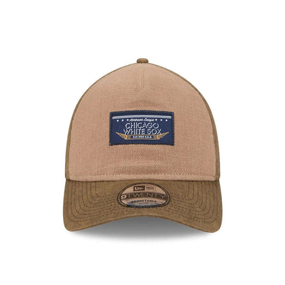 Pictured is this MLB Utility Linen Chicago White Sox 9TWENTY A-Frame cap in open brown. 2