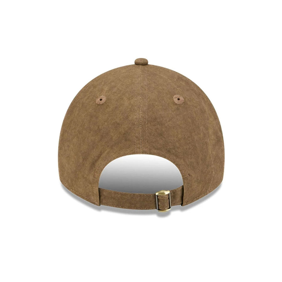 Pictured is this MLB Utility Linen Boston Red Sox 9TWENTY A-Frame cap in open brown. 4