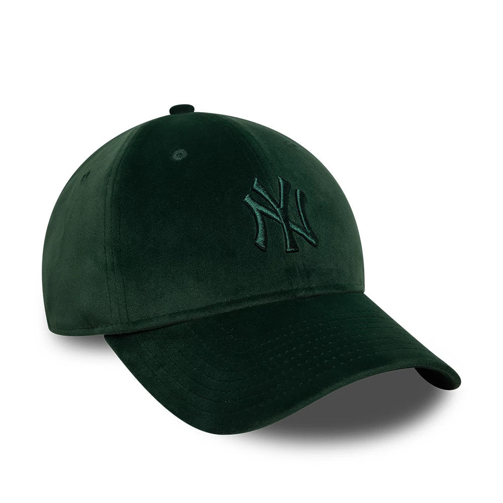 This is a New York Yankees MLB Velour Dark Green 9TWENTY Bow Back Adjustable Cap 4