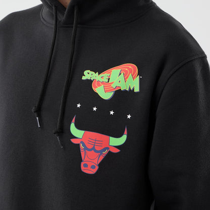 The model is wearing this Space Jam 2 X NBA Chicago Bulls Pullover Hoodie in black. 5