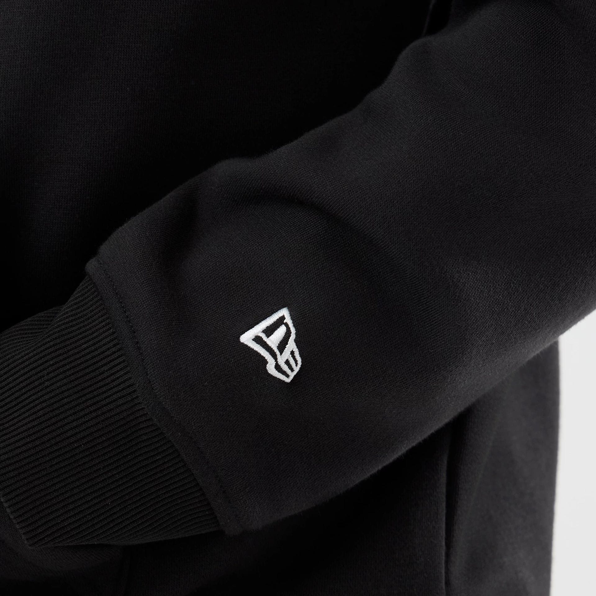 The model is wearing this Space Jam 2 X NBA Chicago Bulls Pullover Hoodie in black. 7