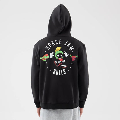The model is wearing this Space Jam 2 X NBA Chicago Bulls Pullover Hoodie in black. 2