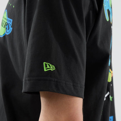 The model is wearing this Space Jam 2 X NBA LA Lakers T-Shirt in black. 6